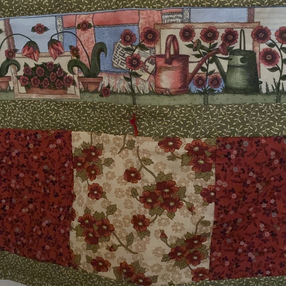 Hand crafted lap quilt - Picture 3 of 5